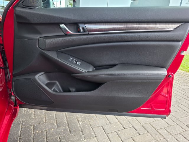 Used 2022 Honda Accord Sport Special Edition image 8