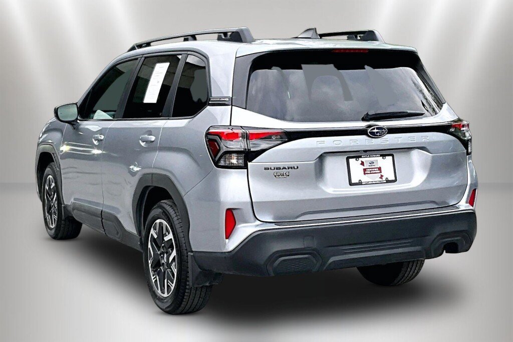 Certified 2026 Subaru Forester Premium AWD/4WD image 4