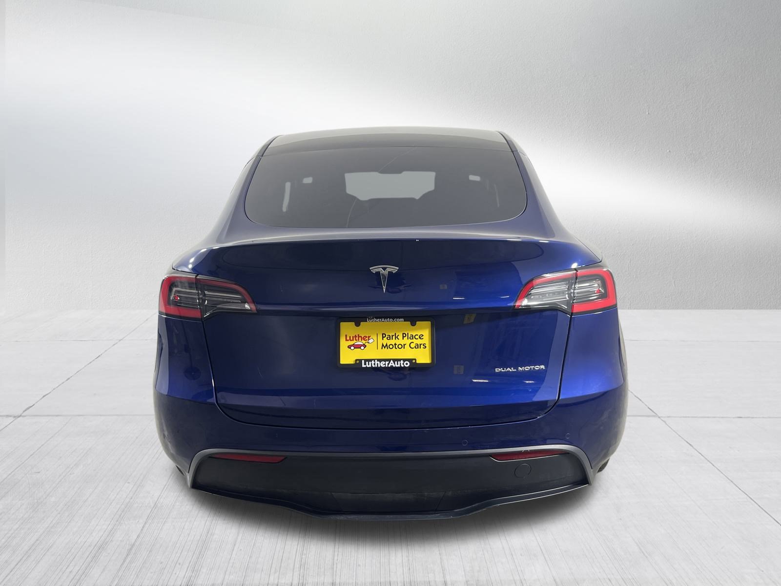 Used 2021 Tesla Model Y Long Range image 6