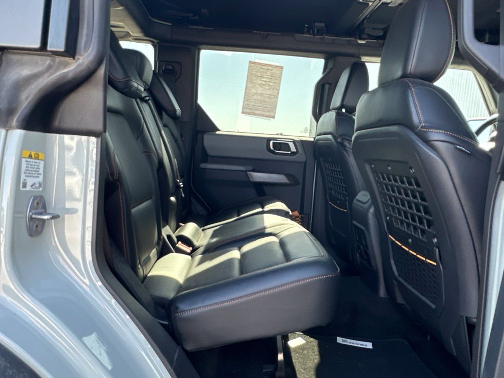 Certified 2023 Ford Bronco Badlands w/ Sasquatch Package AWD/4WD image 31