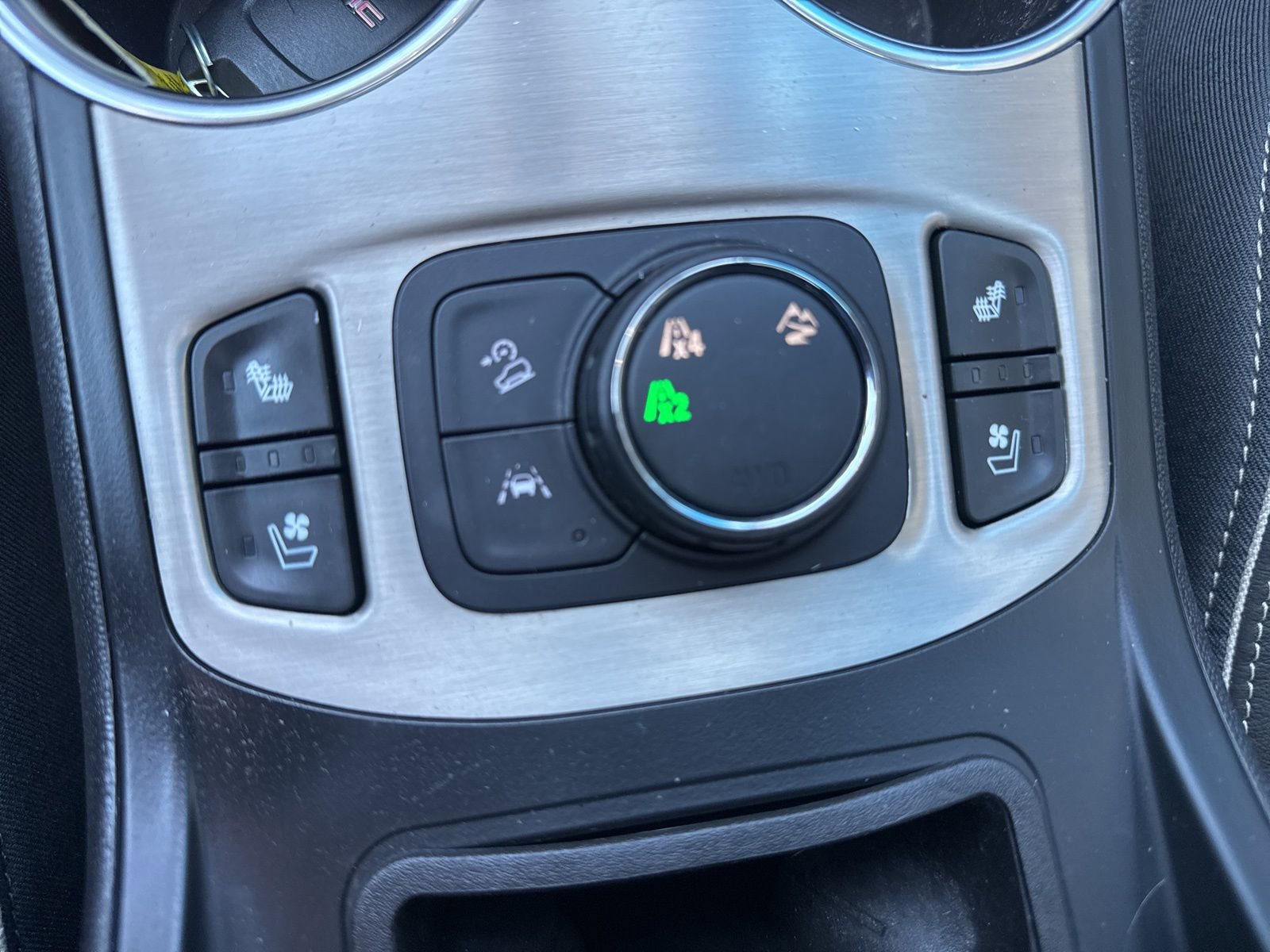 Used 2018 GMC Terrain Denali w/ Comfort Package image 42