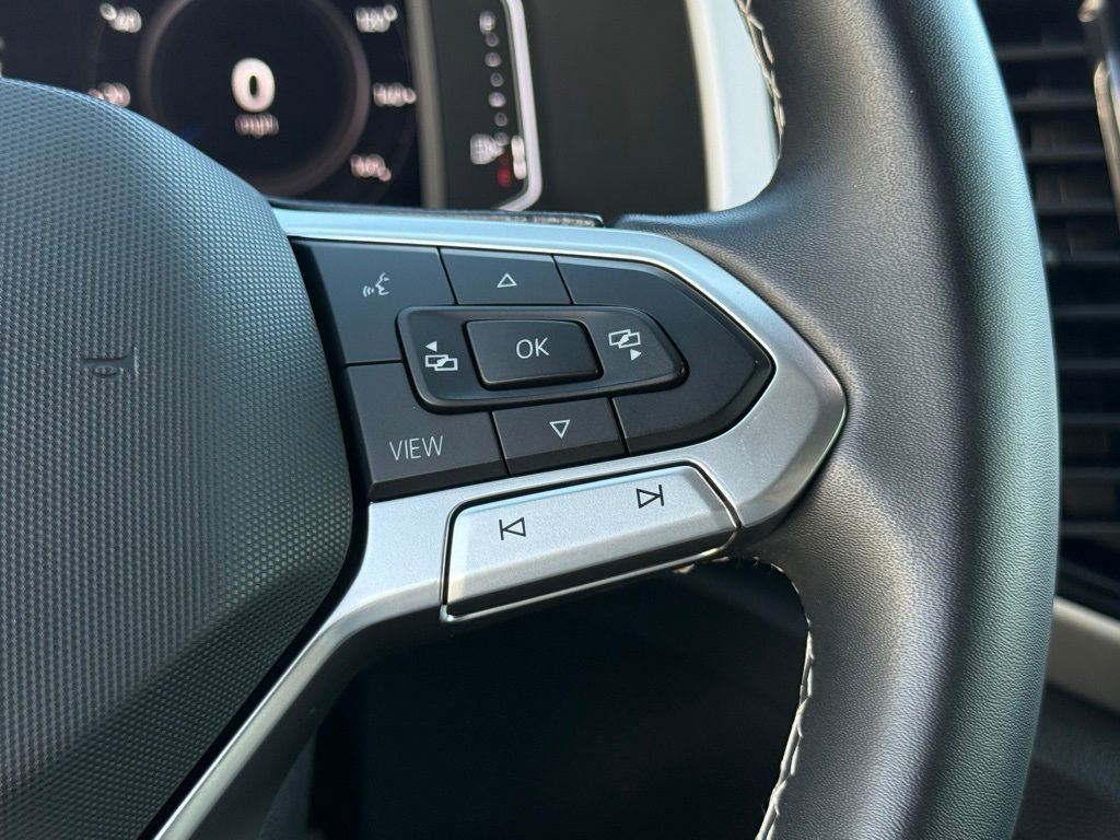 Certified 2022 Volkswagen Atlas Cross Sport SE image 19