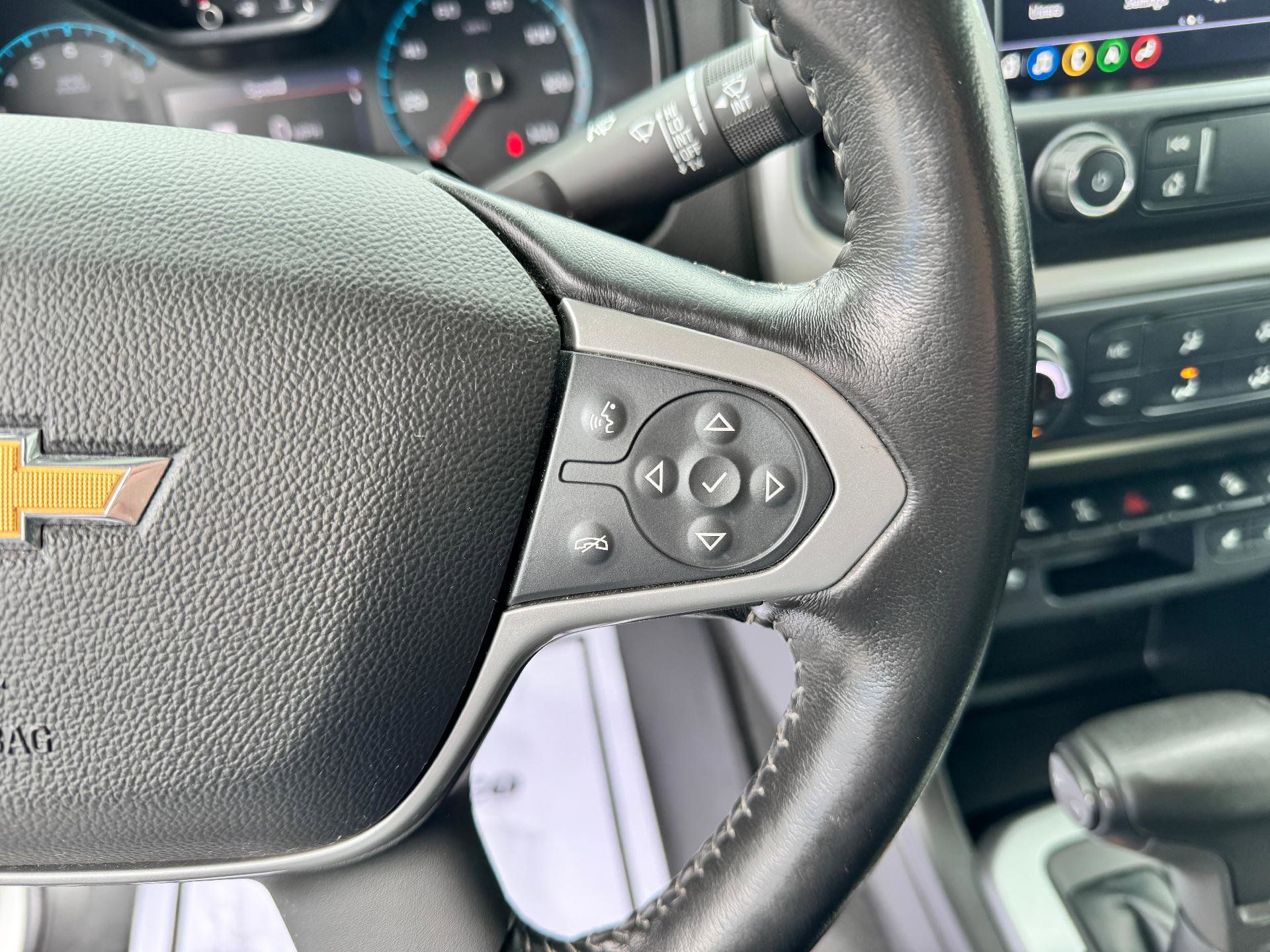 Used 2019 Chevrolet Colorado ZR2 w/ Colorado ZR2 Bison Edition AWD/4WD image 23