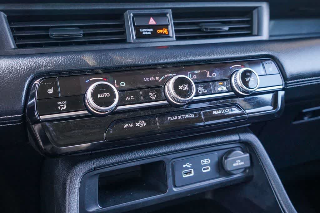 Used 2024 Honda Pilot Touring image 20