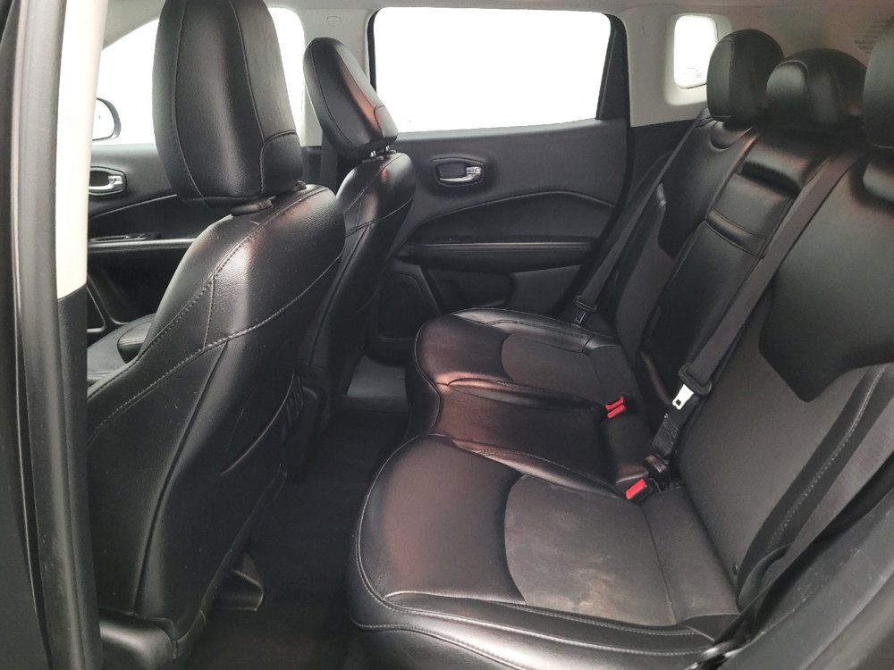 Used 2019 Jeep Compass Altitude FWD image 18