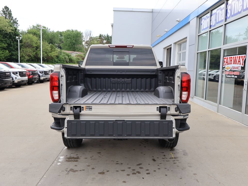 New 2026 GMC Sierra 3500 SLE w/ Preferred Package AWD/4WD image 34