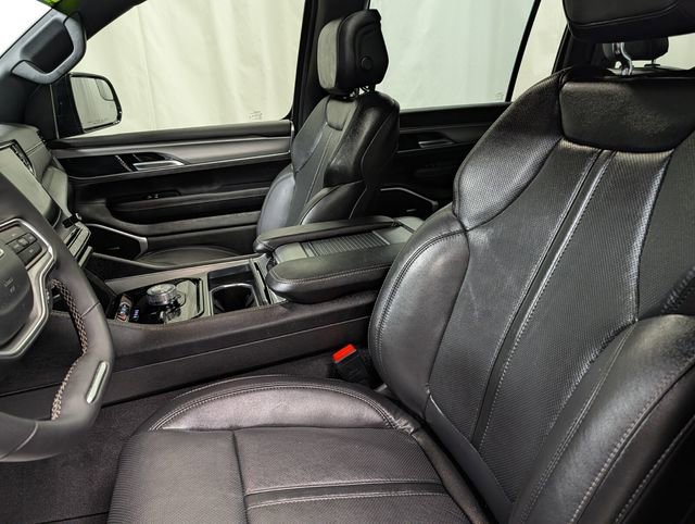 Used 2023 Jeep Wagoneer Series II image 10