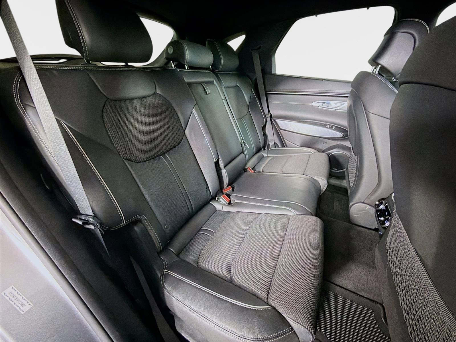 Certified 2023 Genesis GV70 2.5T w/ Sport Prestige Package image 27