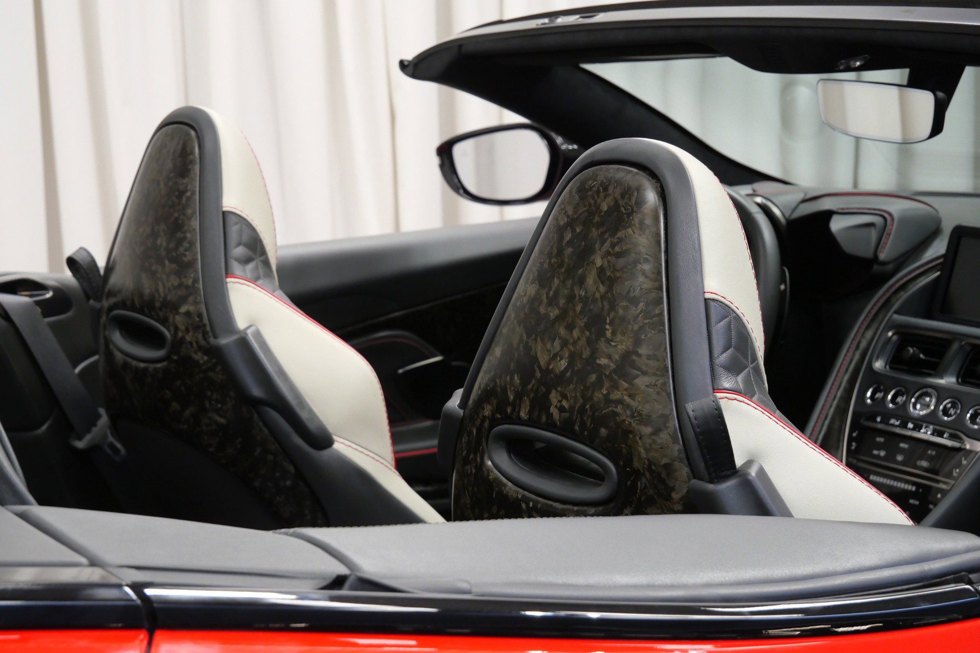 Used 2023 Aston Martin DBS Superleggera Volante image 27