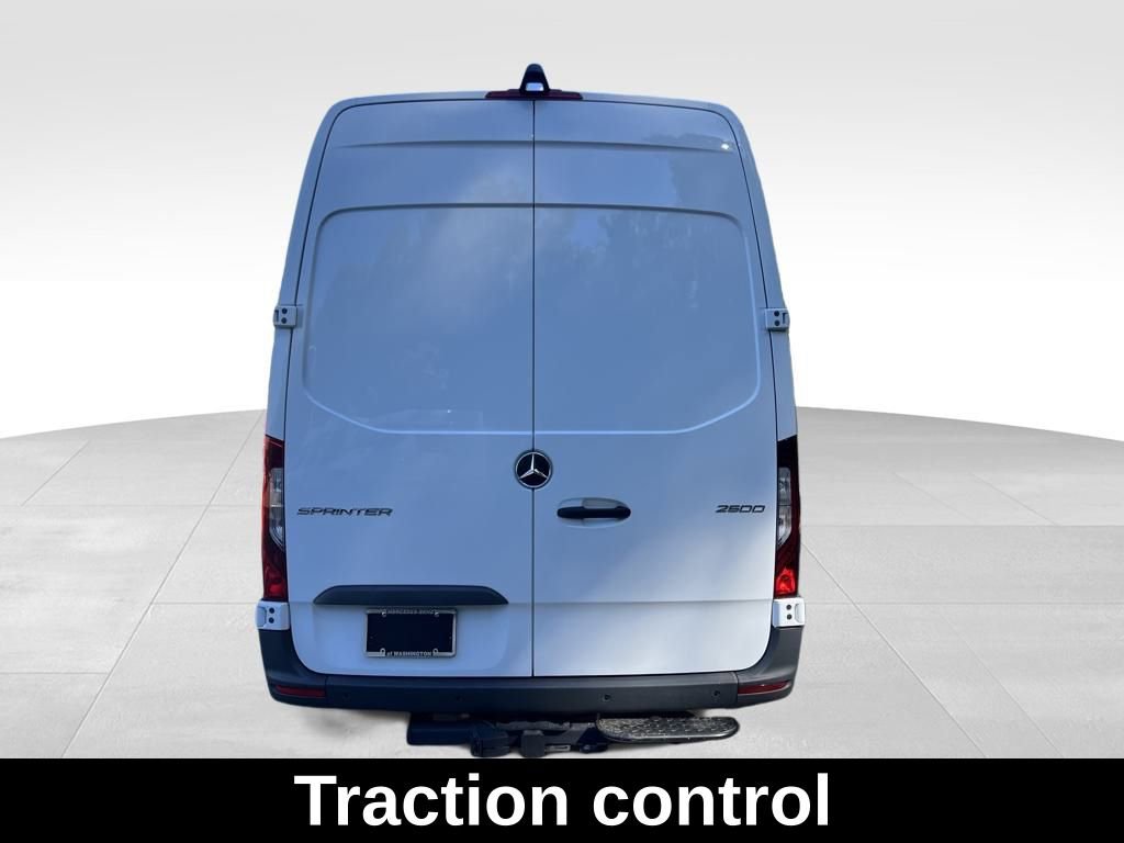 Used 2024 Mercedes-Benz Sprinter 2500 image 4