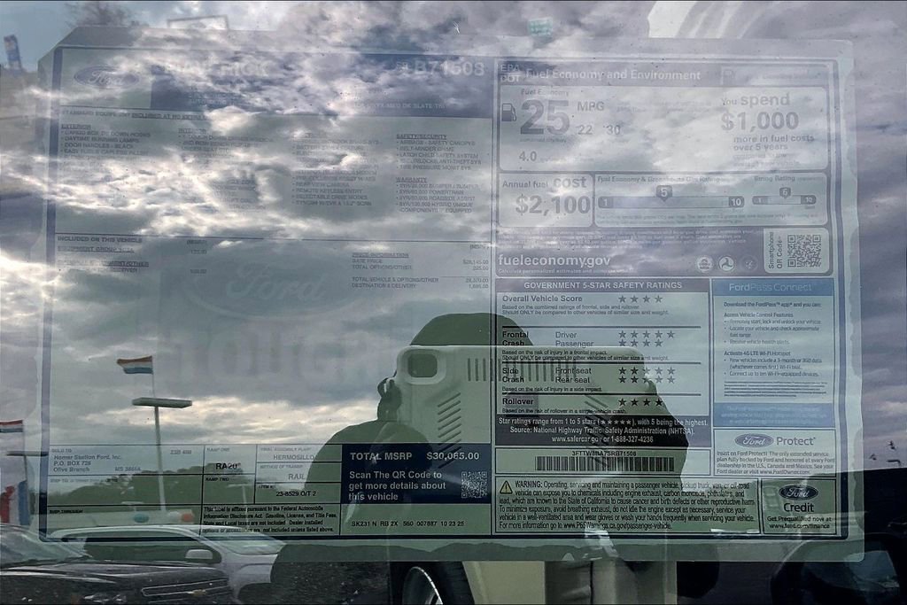 New 2025 Ford Maverick XL w/ Equipment Group 102A image 14