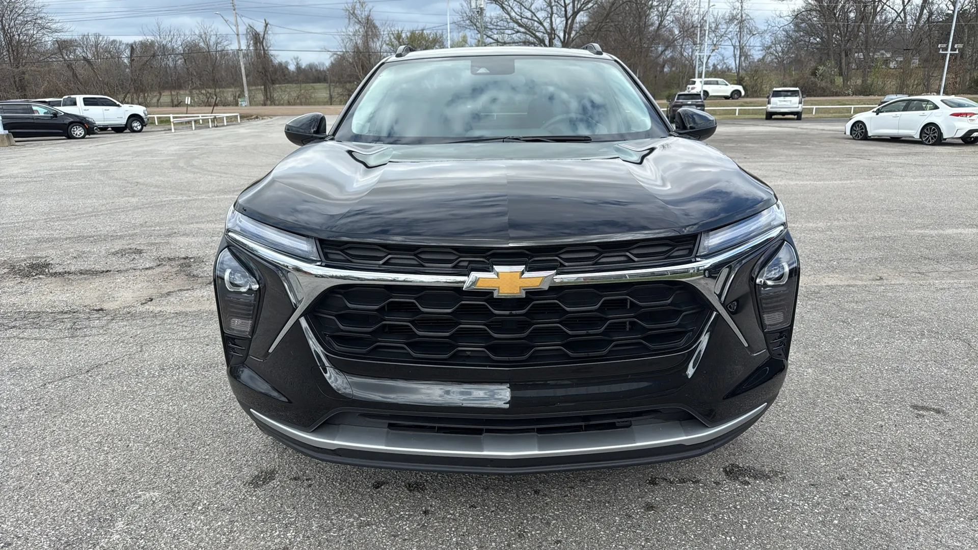 Used 2025 Chevrolet Trax LT FWD image 8