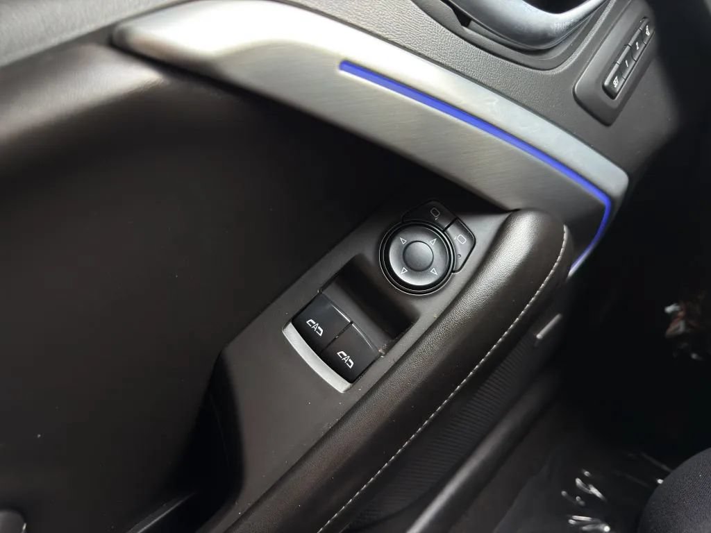 Used 2017 Chevrolet Camaro SS RWD image 11