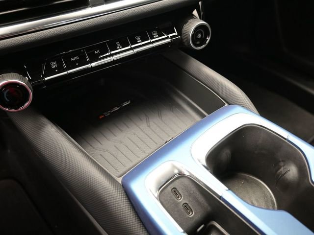 New 2026 Chevrolet Equinox EV LT image 31