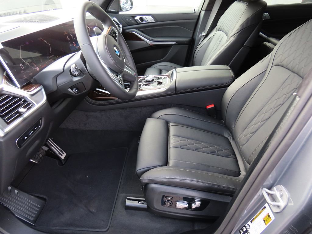New 2026 BMW X7 xDrive40i w/ Executive Package image 42