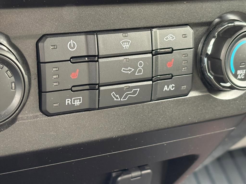Used 2019 Ford F150 XLT w/ Equipment Group 302A Luxury AWD/4WD image 12