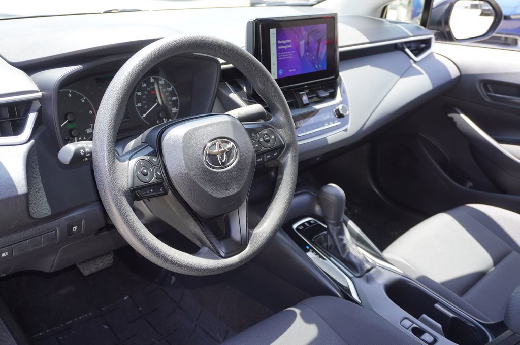Certified 2025 Toyota Corolla LE FWD image 11