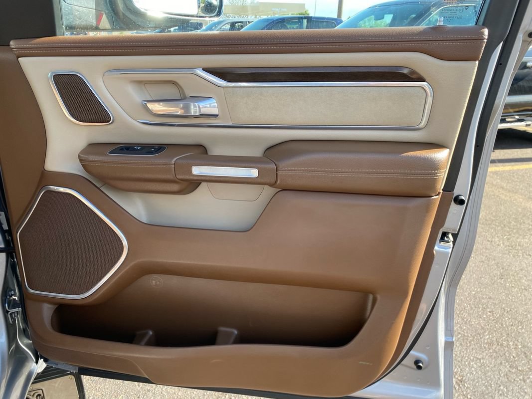 Used 2021 RAM 1500 Laramie AWD/4WD image 17