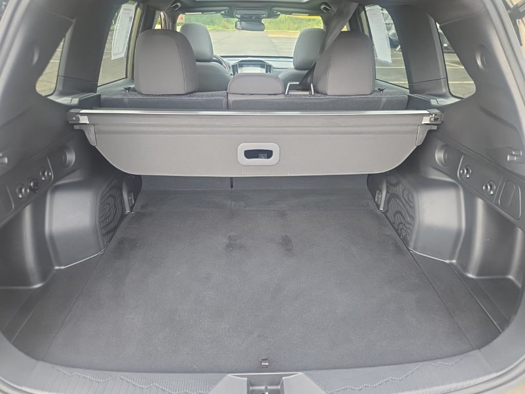 Used 2025 Subaru Forester Premium AWD/4WD image 23