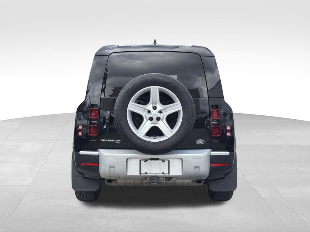Used 2023 Land Rover Defender 130 SE AWD/4WD image 7