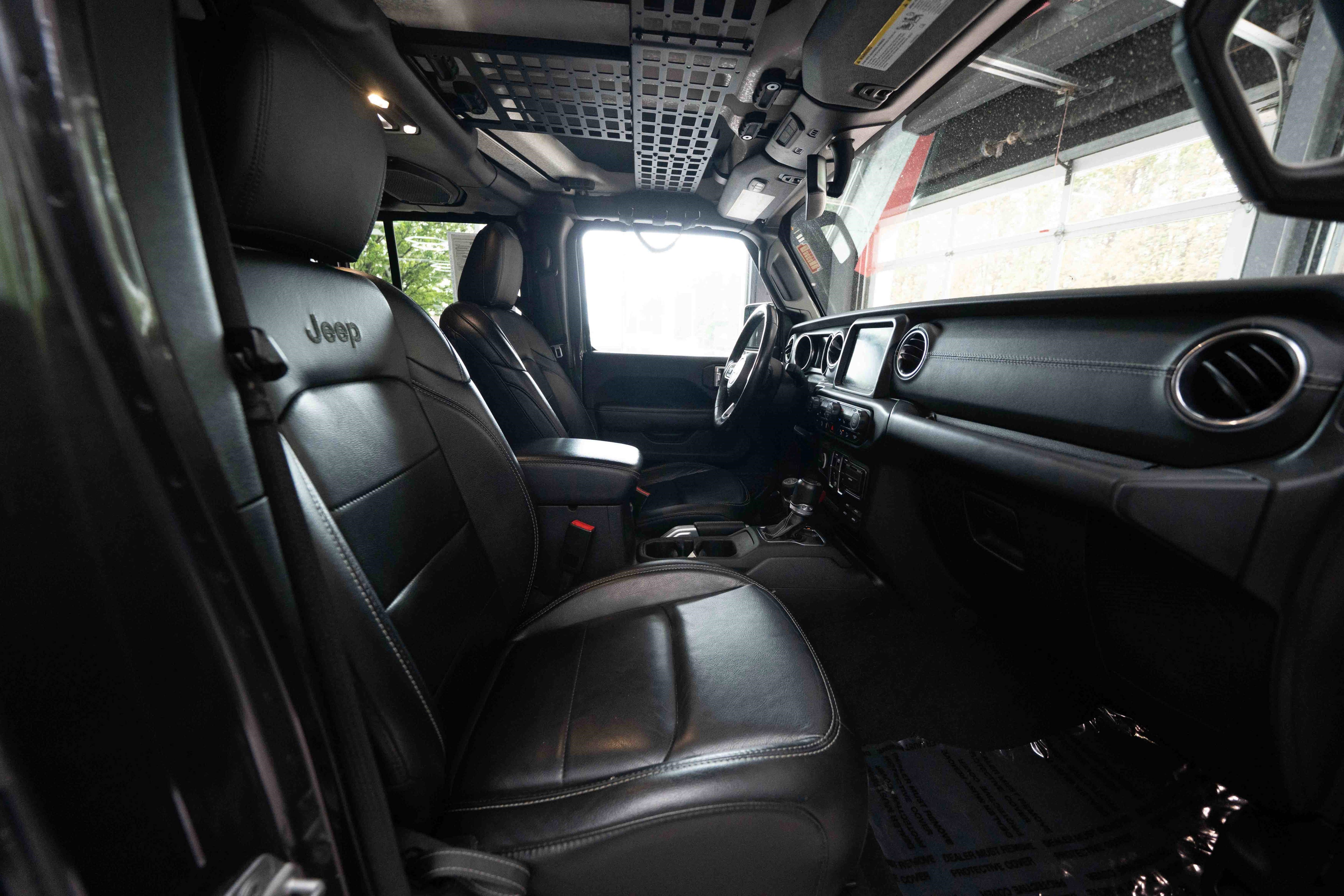 Used 2019 Jeep Wrangler Unlimited Sahara w/ Quick Order Package 24M Moab image 27