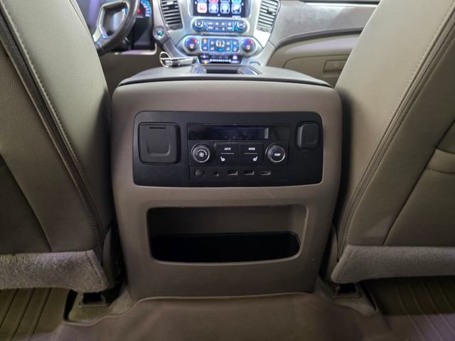 Used 2018 Chevrolet Suburban LT w/ LT Signature Package AWD/4WD image 29