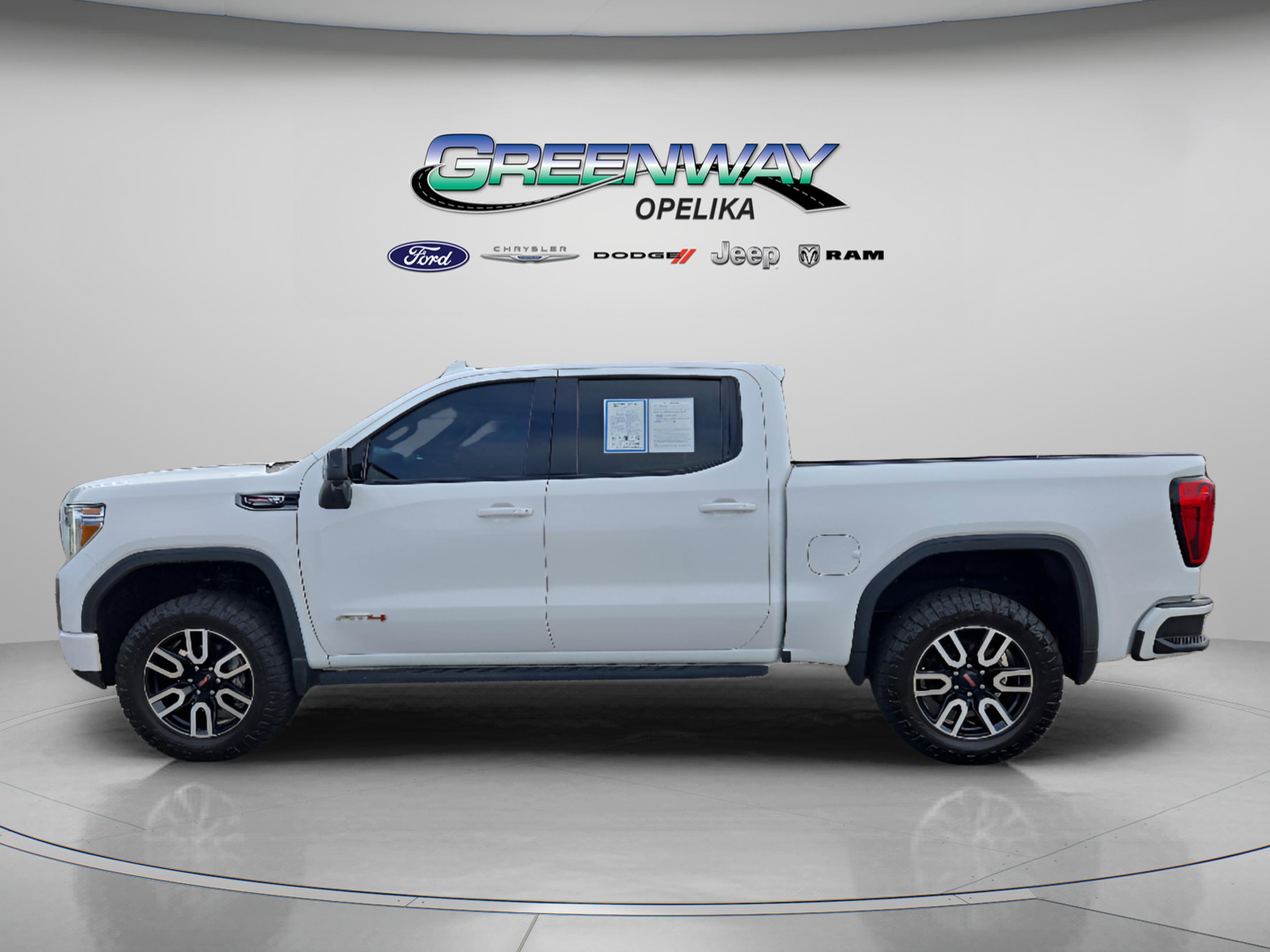 Used 2022 GMC Sierra 1500 AT4 w/ AT4 Premium Package image 4