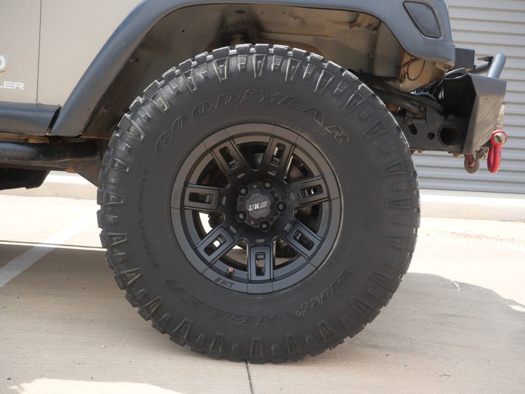 Used 2004 Jeep Wrangler SE w/ Ecco Tire & Wheel Group AWD/4WD image 8