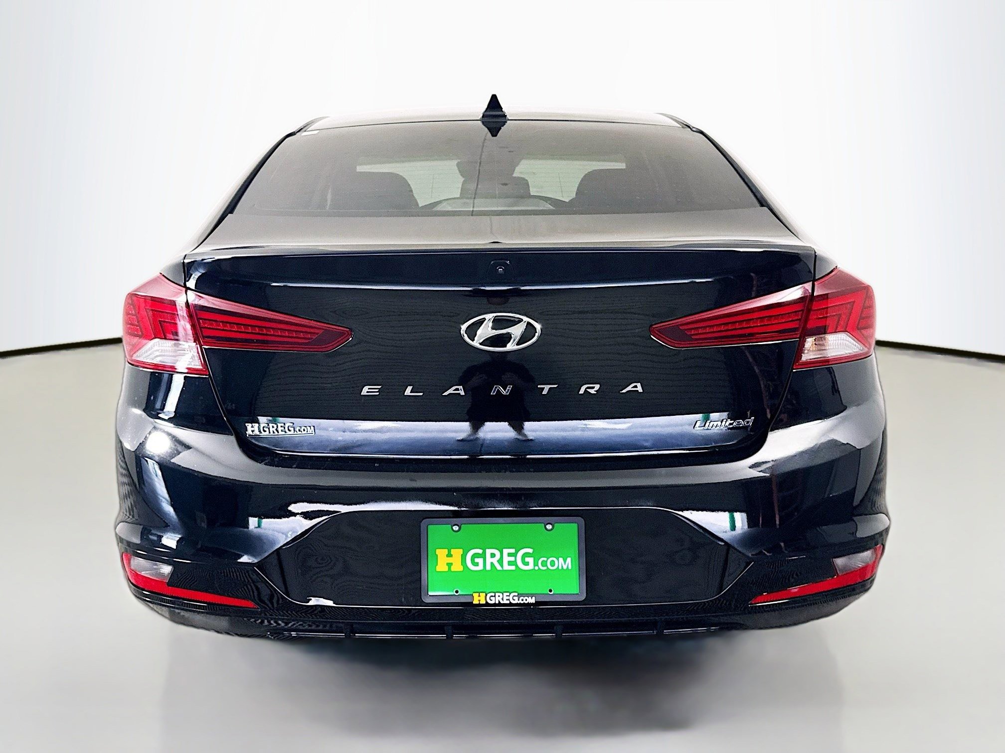 Used 2019 Hyundai Elantra Limited w/ Ultimate Package 02 FWD image 8