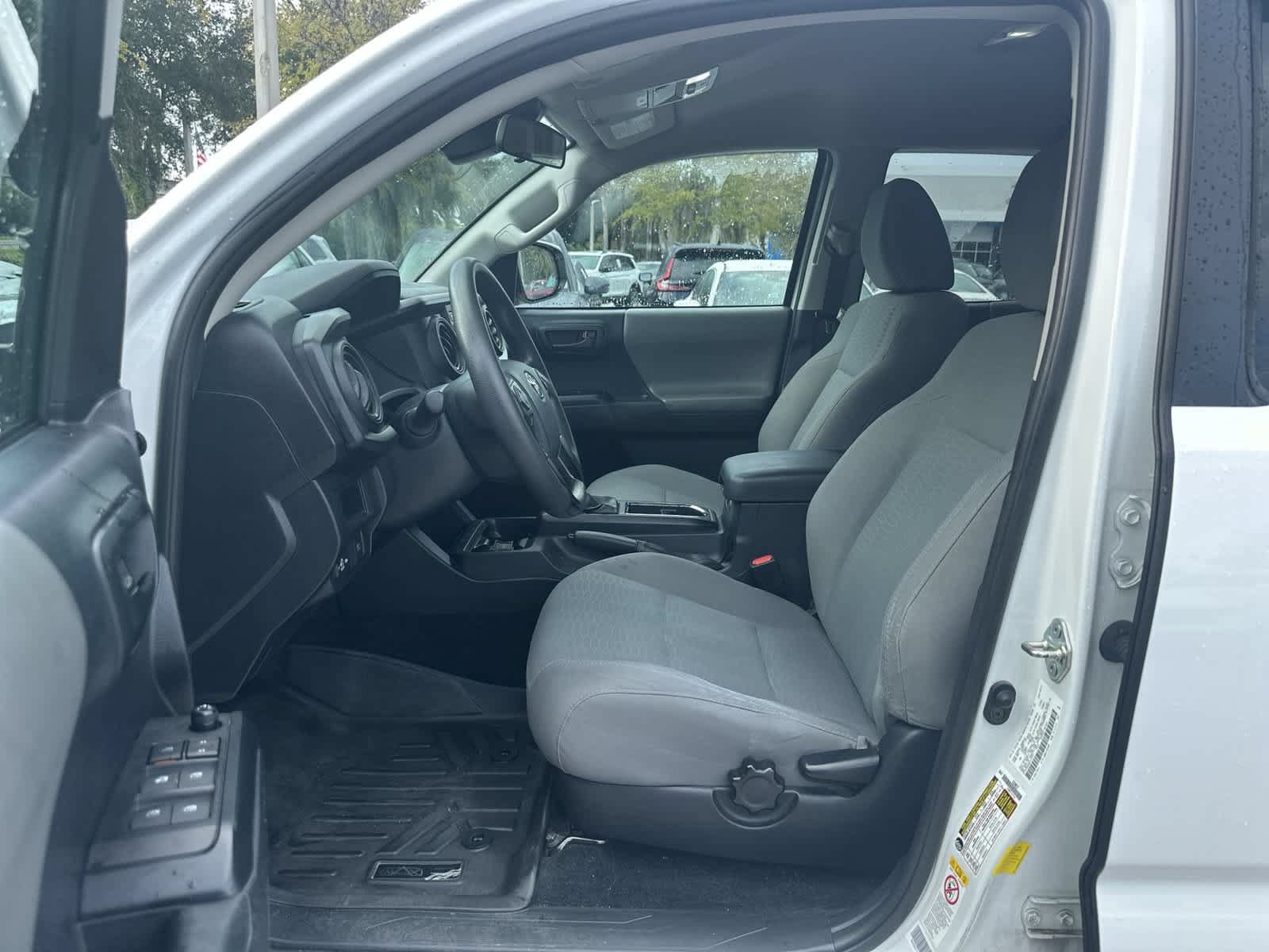 Used 2019 Toyota Tacoma SR w/ SR Convenience Package RWD image 2