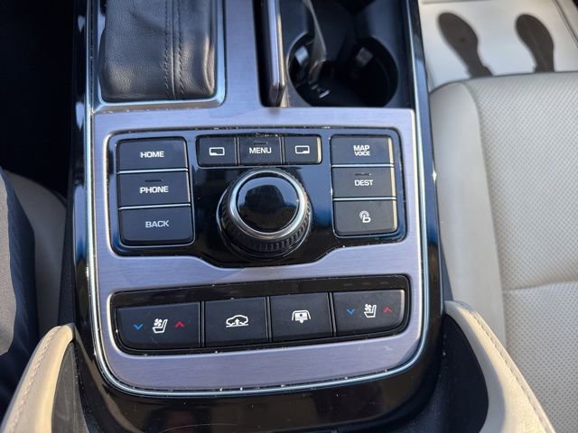 Used 2016 Hyundai Equus Signature image 23