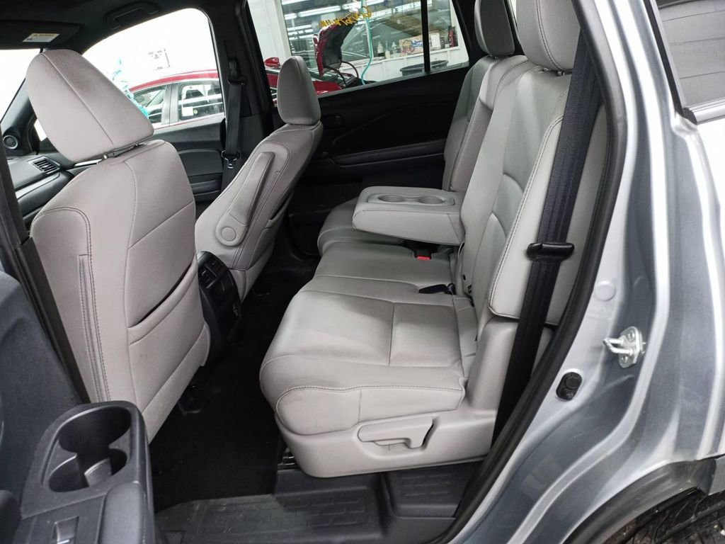 Used 2023 Honda Passport EX-L image 9