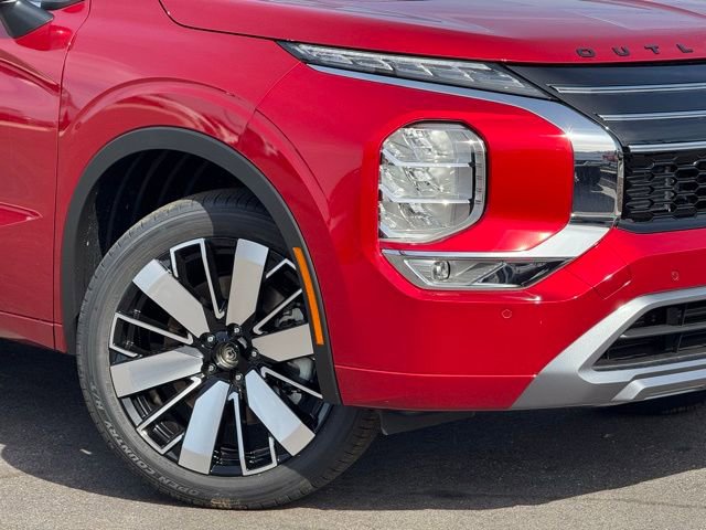 New 2026 Mitsubishi Outlander SEL image 2