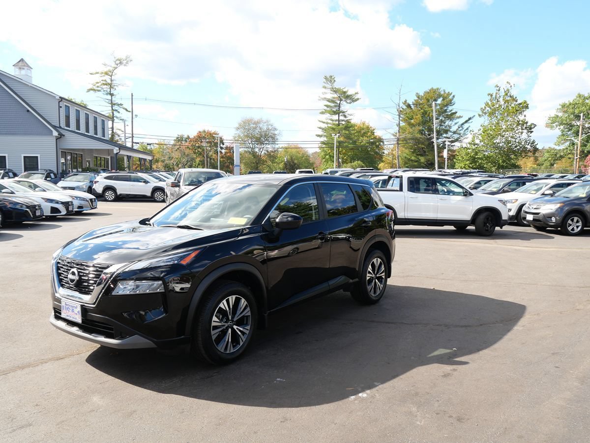 Used 2023 Nissan Rogue SV