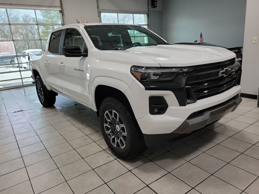 Used 2023 Chevrolet Colorado Z71 w/ Z71 Convenience Package 2 image 15