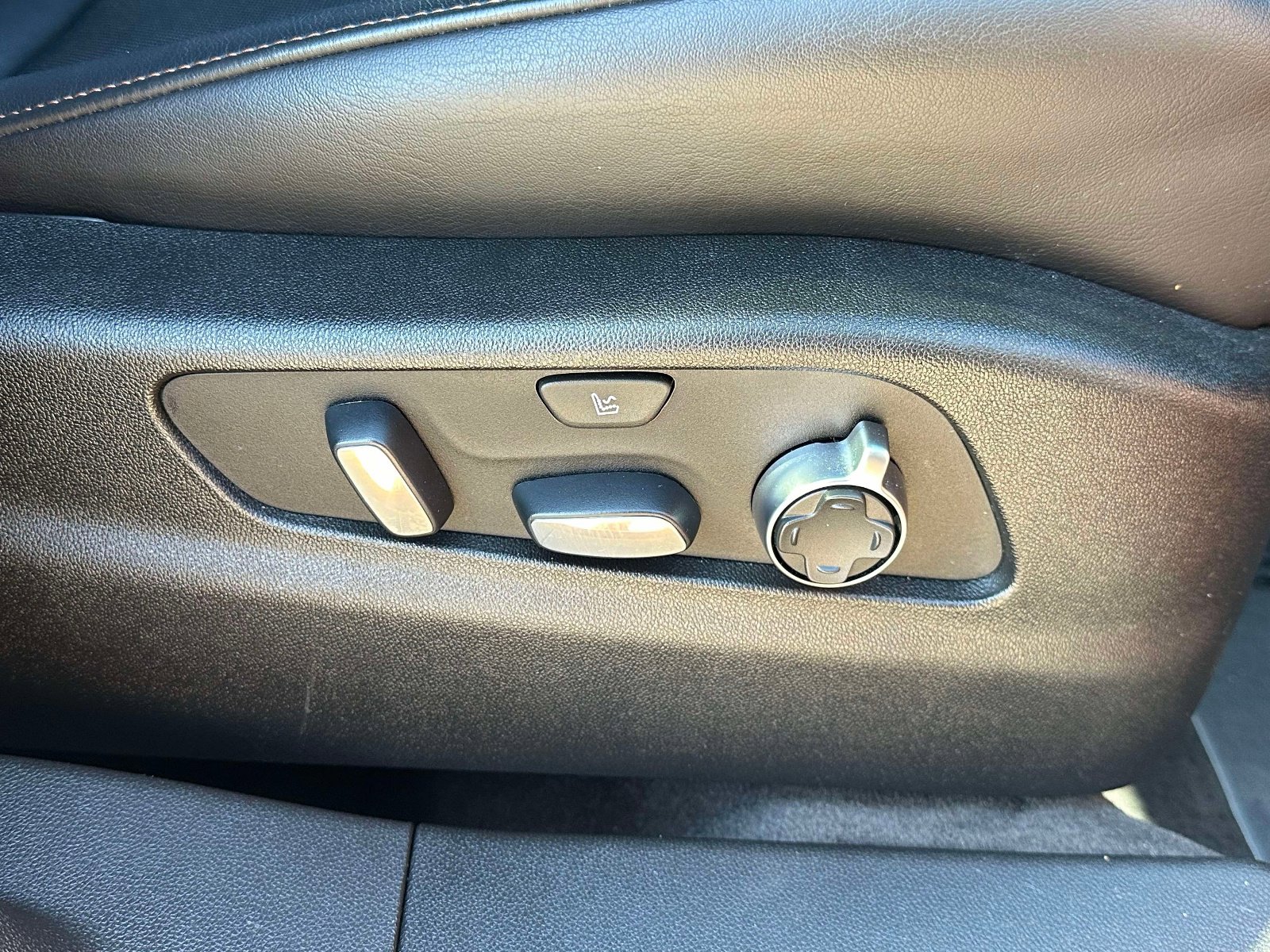 Used 2019 Cadillac XT4 Sport image 27