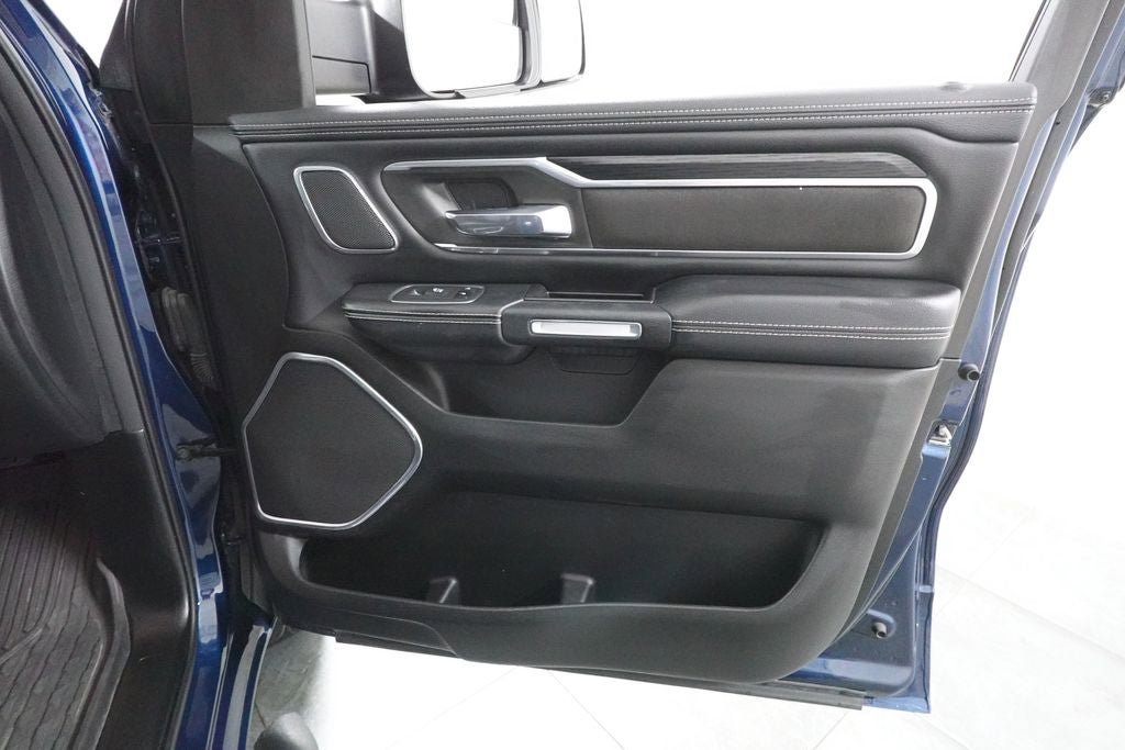 Used 2023 RAM 1500 Laramie AWD/4WD image 30