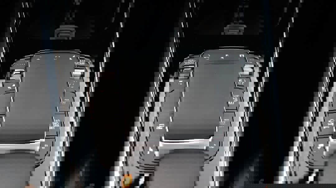 Certified 2022 Mercedes-Benz GLB 250 4MATIC w/ Premium Package Lite image 35