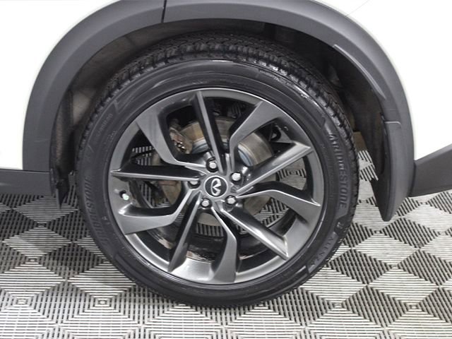 Used 2019 INFINITI QX50 Essential w/ Sensory Package AWD/4WD image 19