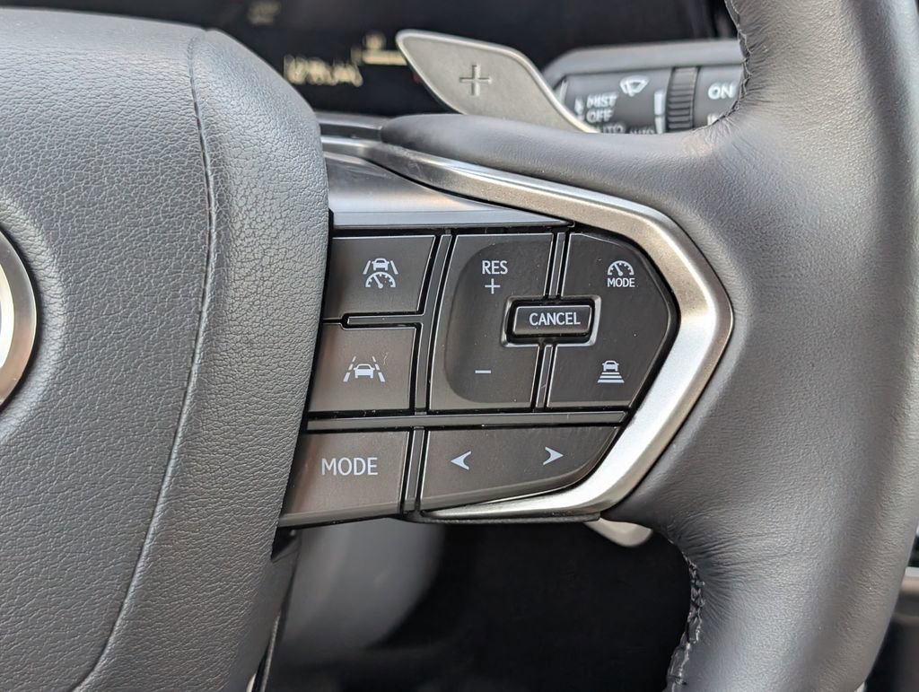 Used 2025 Lexus RX 350 Premium w/ Accessory Package (Z1) FWD image 21