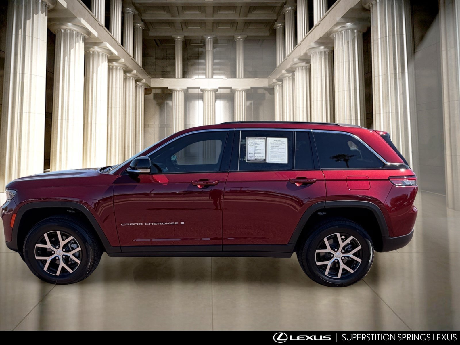 Used 2025 Jeep Grand Cherokee Limited AWD/4WD image 7