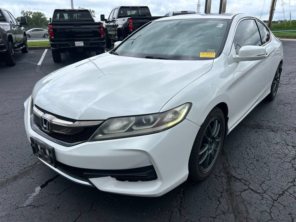 Used 2017 Honda Accord EX-L image 9