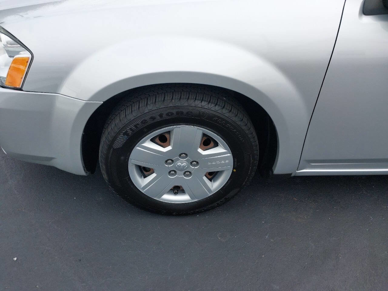 Used 2008 Dodge Avenger SE image 12