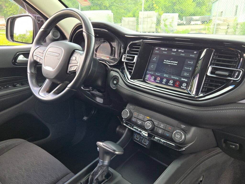 Used 2022 Dodge Durango SXT AWD/4WD image 7