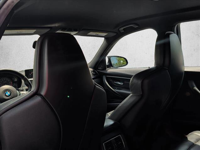 Used 2016 BMW M3 RWD image 16