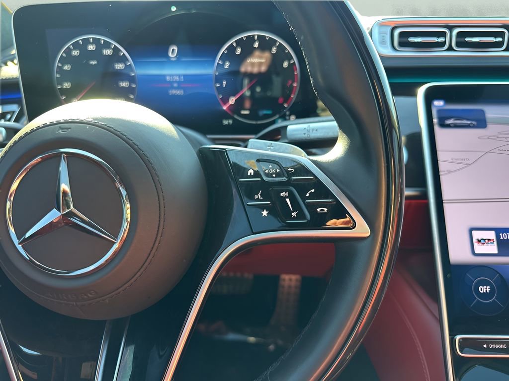Used 2023 Mercedes-Benz S 580 4MATIC Sedan w/ AMG Line image 17