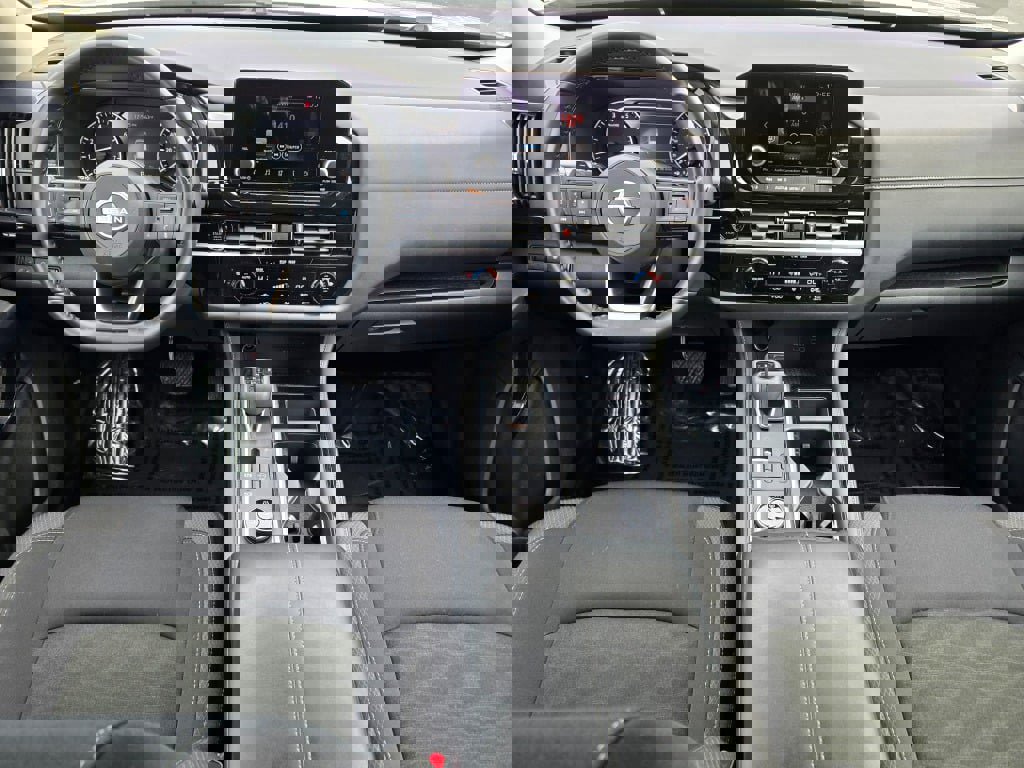 Used 2025 Nissan Pathfinder SV image 21