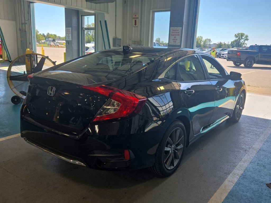 Used 2019 Honda Civic EX image 5