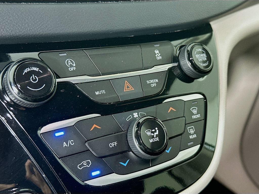 Certified 2023 Chrysler Voyager LX FWD image 23