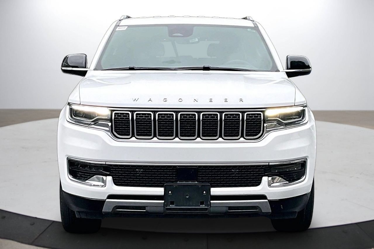 Certified 2024 Jeep Wagoneer Series III AWD/4WD image 3